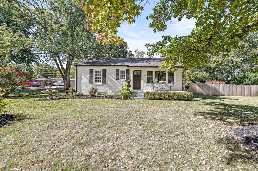 8502 Evergreen Ave, Indianapolis, IN for sale - Primary Photo - Image 1 of 1