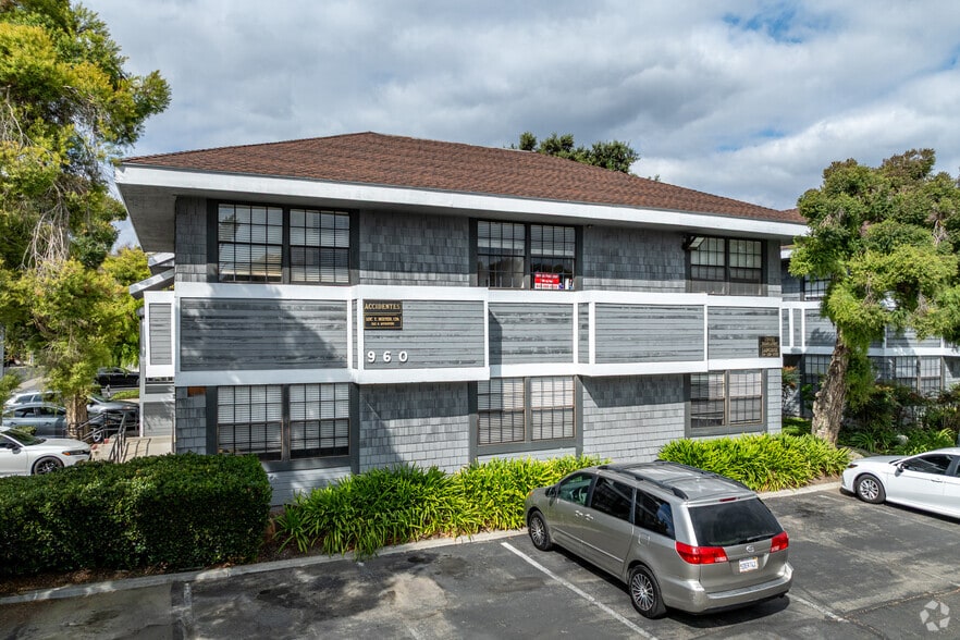 960 W 17th St, Santa Ana, CA for sale - Building Photo - Image 3 of 6