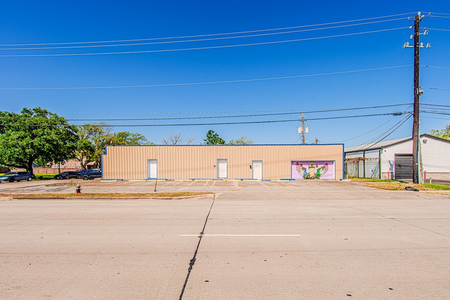 1018 Shaver St, Pasadena, TX for sale - Building Photo - Image 3 of 56