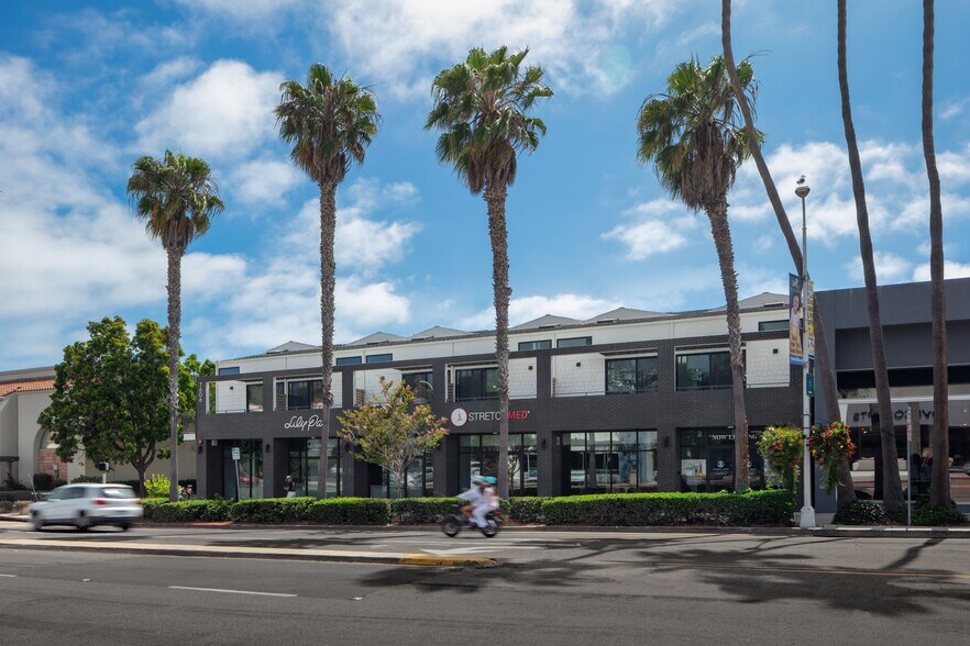 7606 Girard Ave, La Jolla, CA à louer - Photo du bâtiment - Image 2 de 8