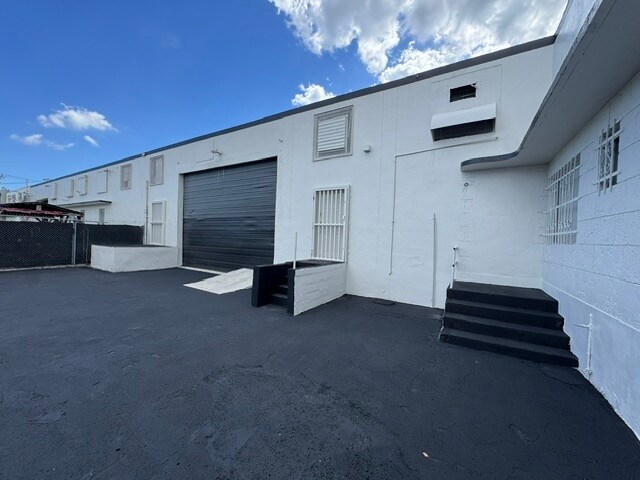 286-288 NE 67th St, Miami, FL à vendre Photo du bâtiment- Image 1 de 7