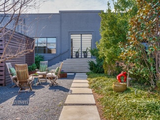 Plus de détails pour 2323 Farrington St, Dallas, TX - Industriel à vendre