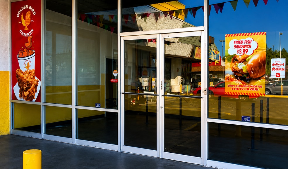 1195 E Desert Inn Rd, Las Vegas, NV for sale - Building Photo - Image 3 of 9