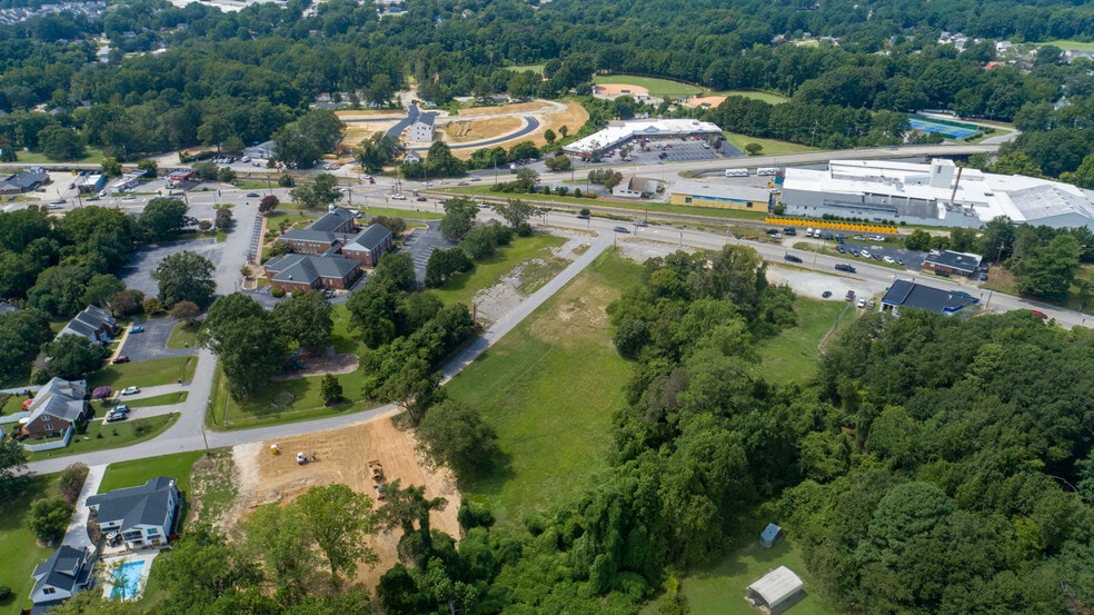 420 N Main St, Fuquay Varina, NC for sale - Primary Photo - Image 2 of 6