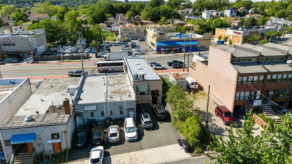 1190 Hylan Blvd, Staten Island, NY for sale - Building Photo - Image 3 of 36