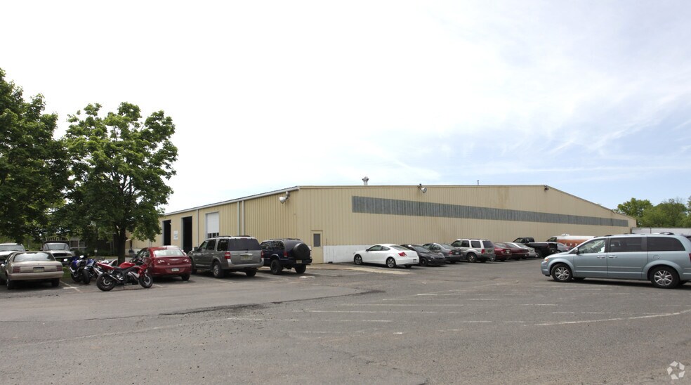 12 Coddington Rd, Readington, NJ à louer - Photo du bâtiment - Image 2 de 2