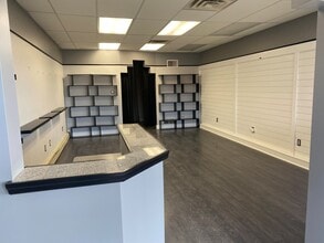 2827 W 26th St, Erie, PA à louer Photo intérieure- Image 2 de 4