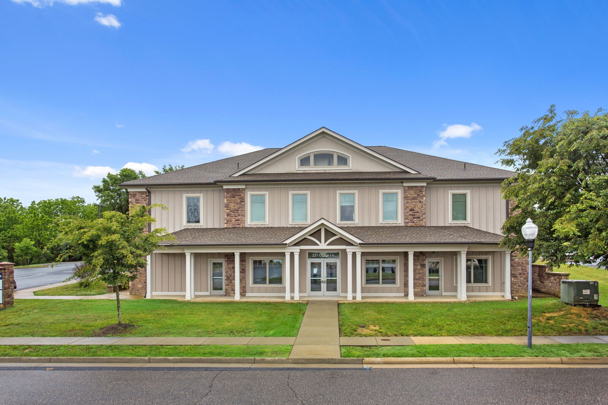 208 Osage ln, Waynesboro, VA for lease Building Photo- Image 1 of 25