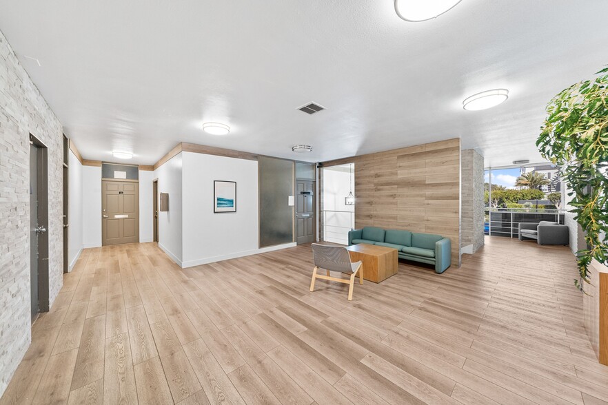 3315-3345 Newport Blvd, Newport Beach, CA for lease - Building Photo - Image 2 of 36
