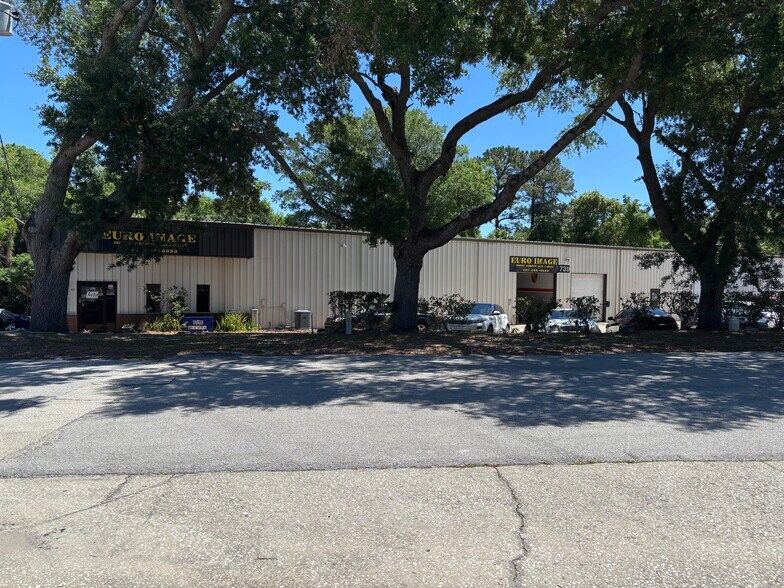 739 Industry Rd, Longwood, FL à louer - Photo du bâtiment - Image 3 de 13