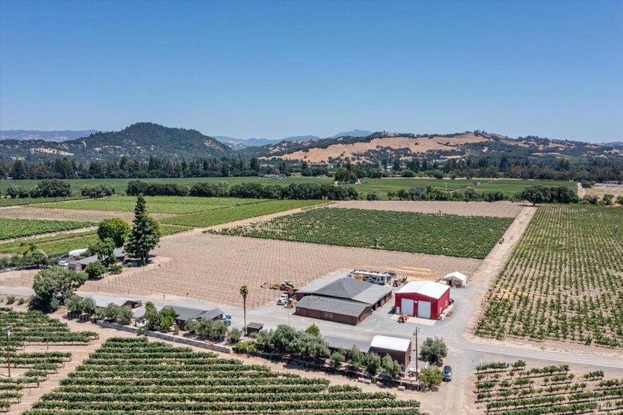 1558 Magnolia Dr, Healdsburg, CA for sale - Aerial - Image 3 of 30