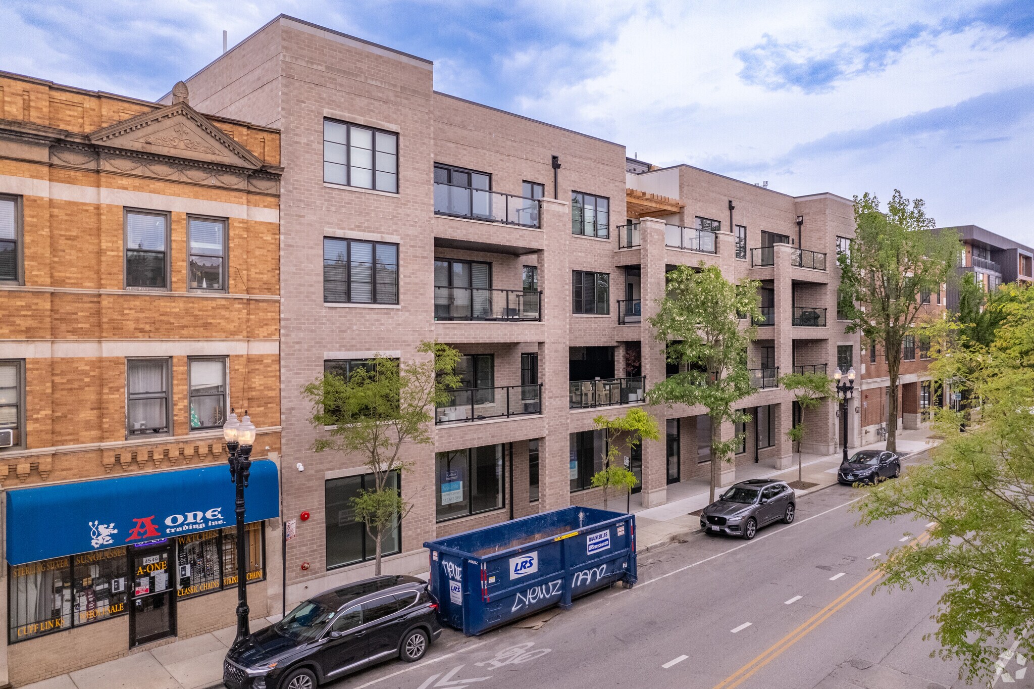 4537 N Clark St, Chicago, IL for lease Primary Photo- Image 1 of 9