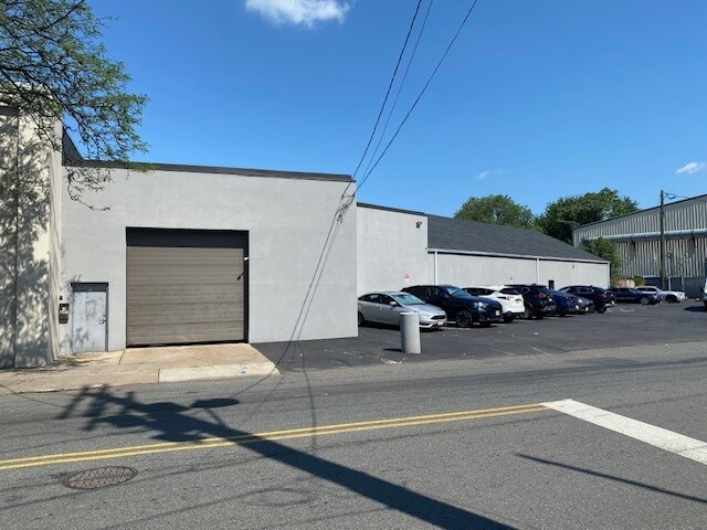 647 River St, Paterson, NJ à louer - Photo du bâtiment - Image 2 de 3