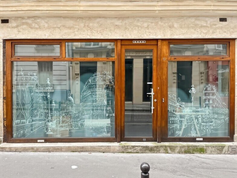 Rue Caroline, Paris à louer - Photo du bâtiment - Image 2 de 7