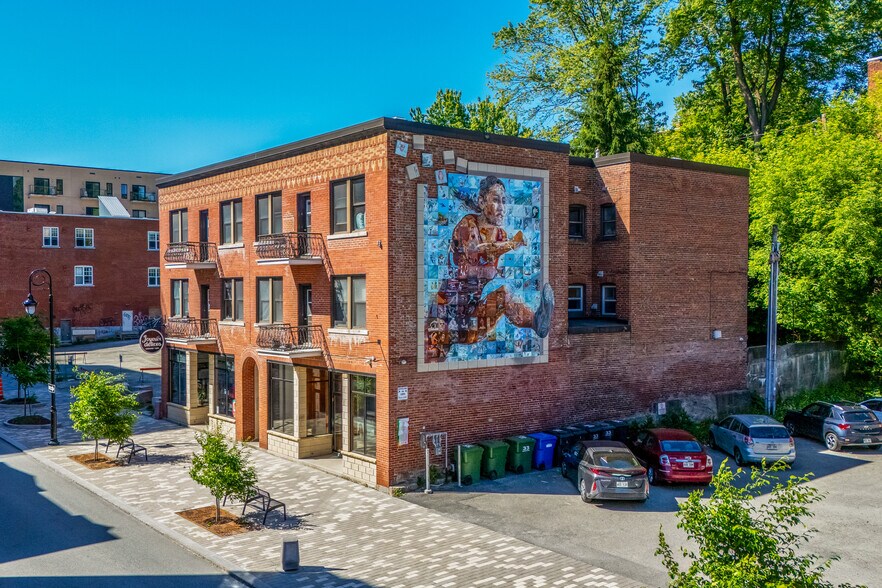 31 Rue Wellington S, Sherbrooke, QC for lease - Building Photo - Image 2 of 4