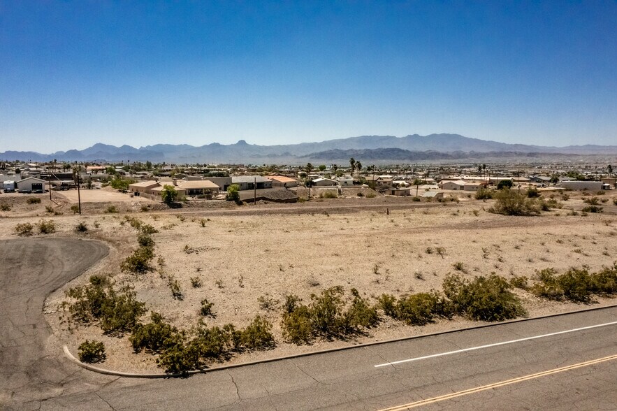 1930 Pirate Ln, Lake Havasu City, AZ for sale - Building Photo - Image 2 of 4
