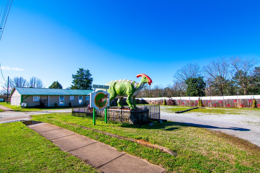 134 S Main St, Pine Mountain, GA for sale - Primary Photo - Image 1 of 1