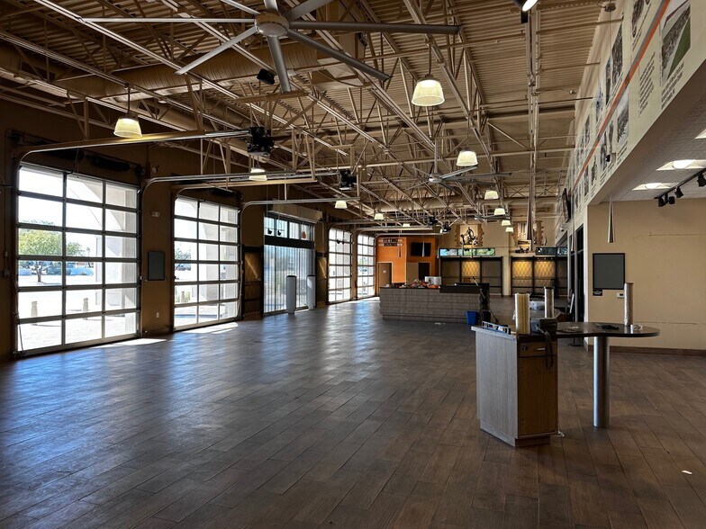 7503 E 22nd St, Tucson, AZ à louer - Hall d’entrée - Image 3 de 7