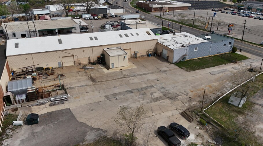 3560 Ridge Rd, Cleveland, OH à vendre - Photo du bâtiment - Image 3 de 3