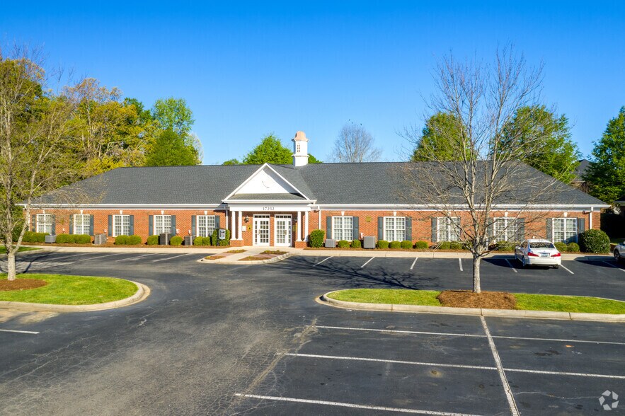 17232 Lancaster Hwy, Charlotte, NC à vendre - Photo du bâtiment - Image 3 de 6