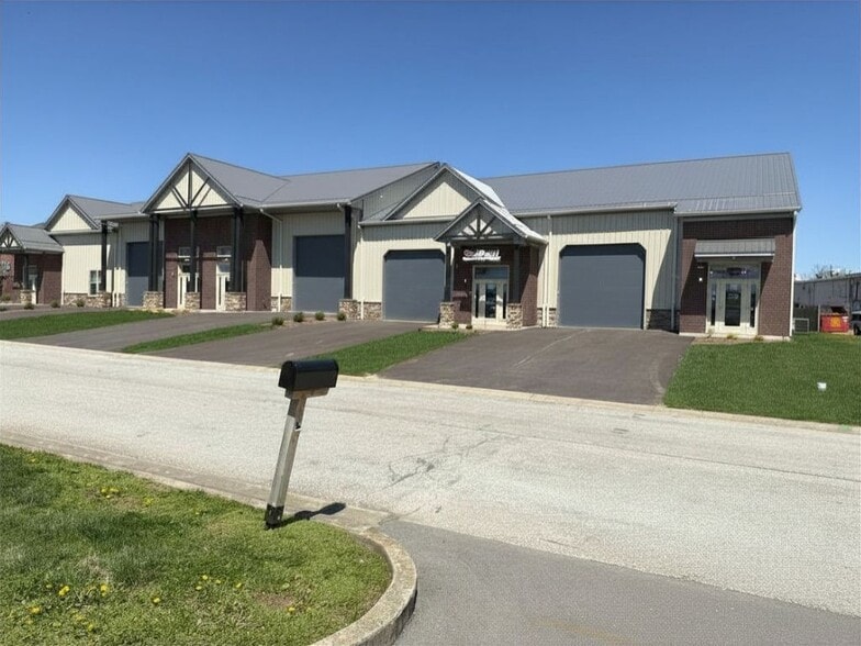 8000 Hardy Way, Sellersburg, IN for sale - Building Photo - Image 2 of 5