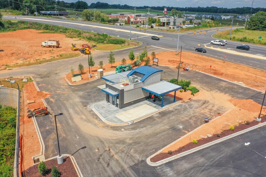 4647 Clemson Blvd, Anderson, SC for sale - Building Photo - Image 1 of 7