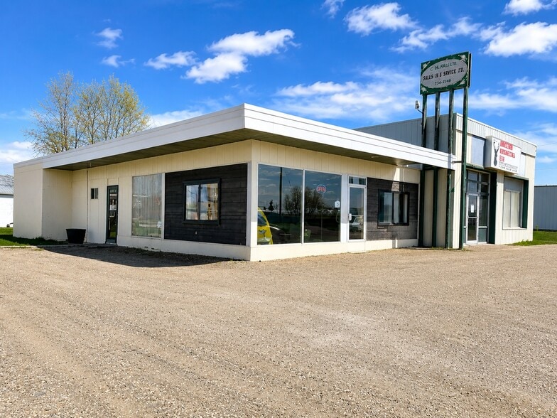 5003 50 St, Mundare, AB à vendre - Photo du bâtiment - Image 2 de 7