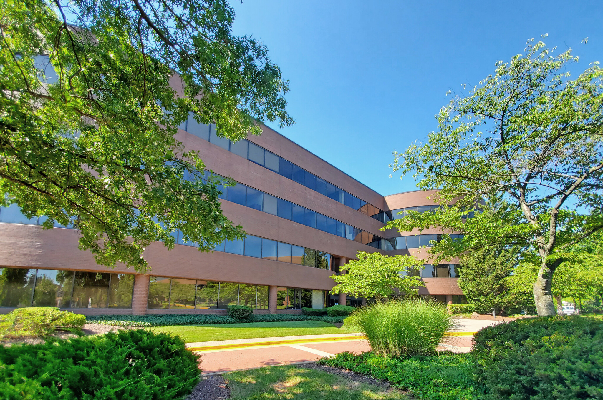 4600 Forbes Blvd, Lanham, MD à vendre Photo du bâtiment- Image 1 de 1