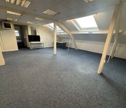 Mill Rd, Totton for lease Interior Photo- Image 1 of 2