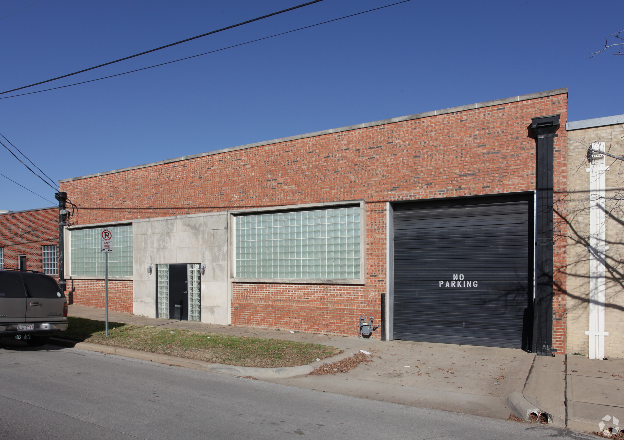 2919 Canton St, Dallas, TX for lease Building Photo- Image 1 of 10