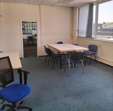 2-4 Monmouth Walk, Cwmbran for lease Interior Photo- Image 2 of 5