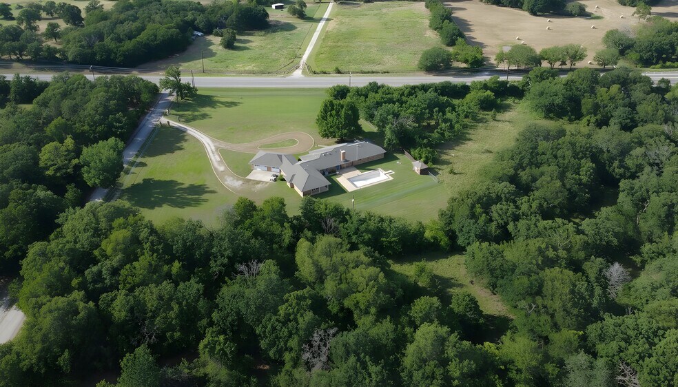 13001 Stonebridge Rd, Argyle, TX à vendre - Photo du bâtiment - Image 3 de 15