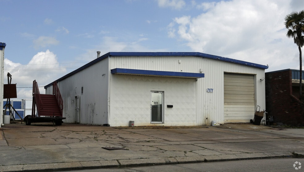 7165 Scobell Ct, Baton Rouge, LA for lease - Primary Photo - Image 3 of 4