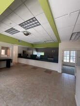 947 Massachusetts Ave, Lunenburg, MA for lease Interior Photo- Image 1 of 5