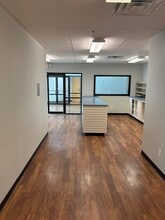 2805 E Zion Rd, Fayetteville, AR à louer Photo intérieure- Image 1 de 8