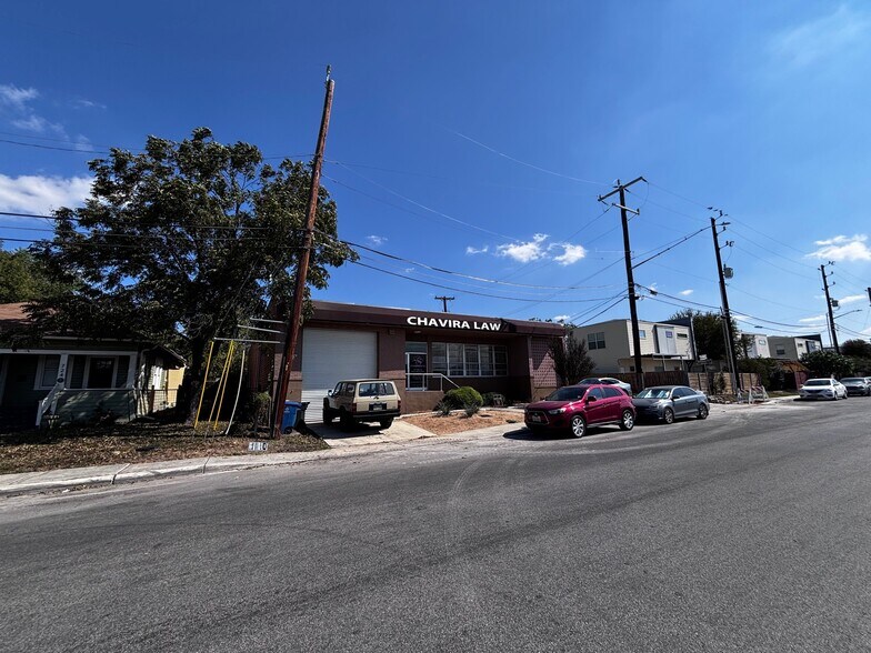 718 N Cherry St, San Antonio, TX à louer - Photo du bâtiment - Image 2 de 10