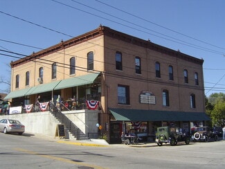 More details for 22 Geneva St, Williams Bay, WI - Retail for Sale