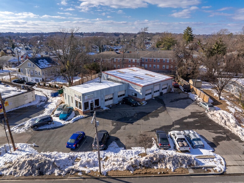 4010 Southwestern Blvd, Baltimore, MD à vendre - Photo du bâtiment - Image 2 de 15