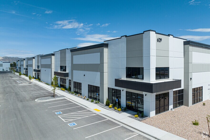 593-689 N Saratoga Rd, Saratoga Springs, UT à vendre - Photo du bâtiment - Image 3 de 28