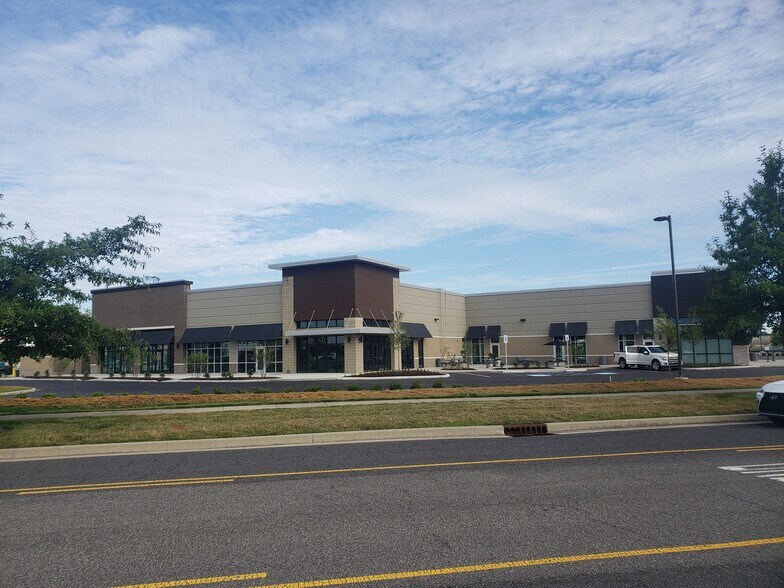 14165 Cabela Pky, Noblesville, IN à louer - Photo du bâtiment - Image 3 de 6