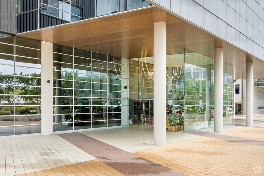 1A Homebush Bay Dr, RHODES à louer - Photo du bâtiment - Image 2 de 6