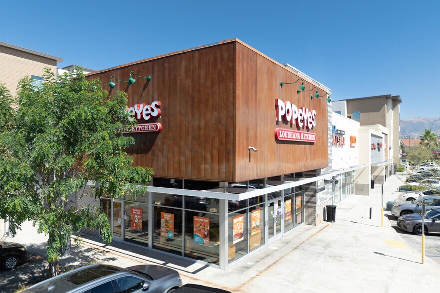 9843-9853 Mason Ave, Chatsworth, CA for sale - Building Photo - Image 2 of 3