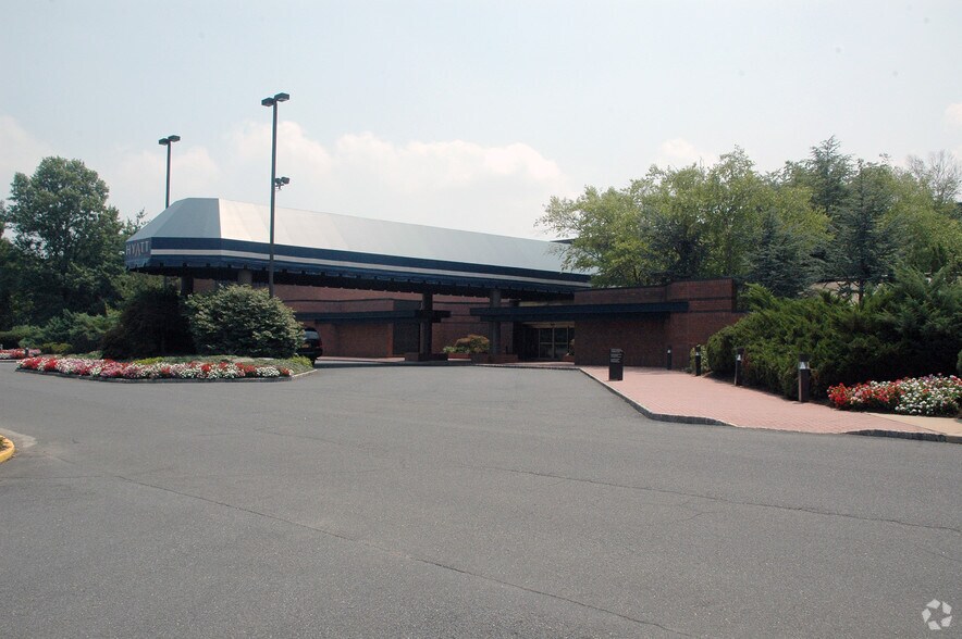 102 Carnegie Ctr, Princeton, NJ à louer - Photo du bâtiment - Image 3 de 7