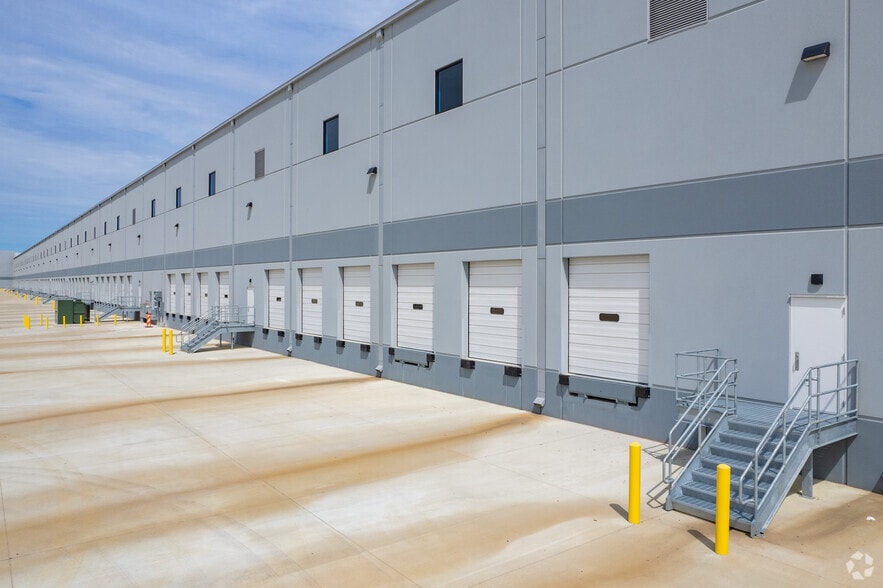 Interchange 249, Houston, TX for lease - Building Photo - Image 2 of 4