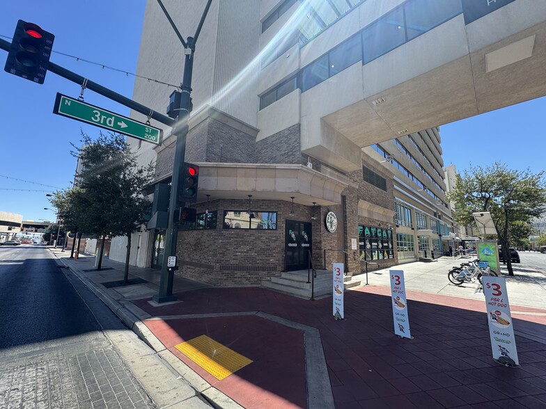 206 N 3rd St, Las Vegas, NV for lease - Building Photo - Image 3 of 9