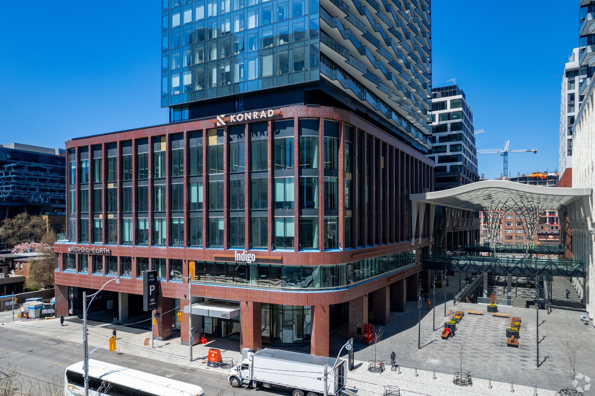 482-486 Front St W, Toronto, ON à vendre Photo principale- Image 1 de 1