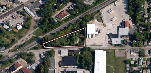497 E Waterloo Rd, Akron, OH à louer - Photo du bâtiment - Image 3 de 3
