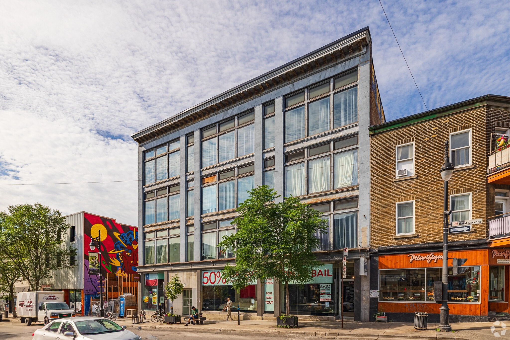 4150-4152 Boul Saint-Laurent, Montréal, QC à louer Photo principale- Image 1 de 4