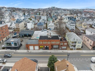 Plus de détails pour 77-79 Ferry St, Everett, MA - Local d'activités à louer