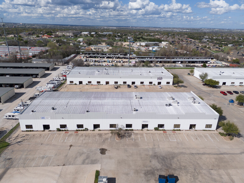 3912 Gattis School Rd, Round Rock, TX for lease - Building Photo - Image 2 of 21